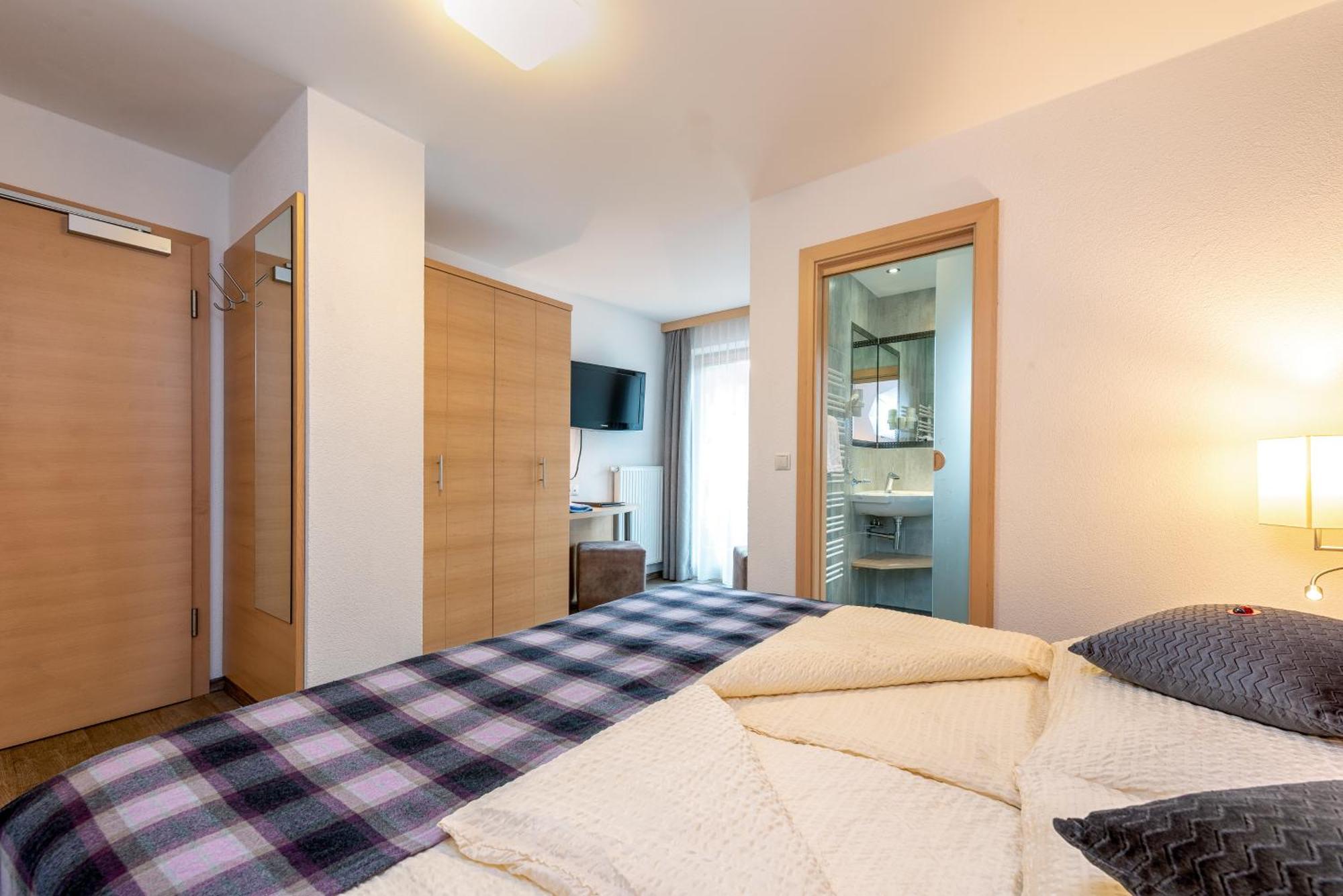 Alpenresort Thanner Майерхофен Стая снимка