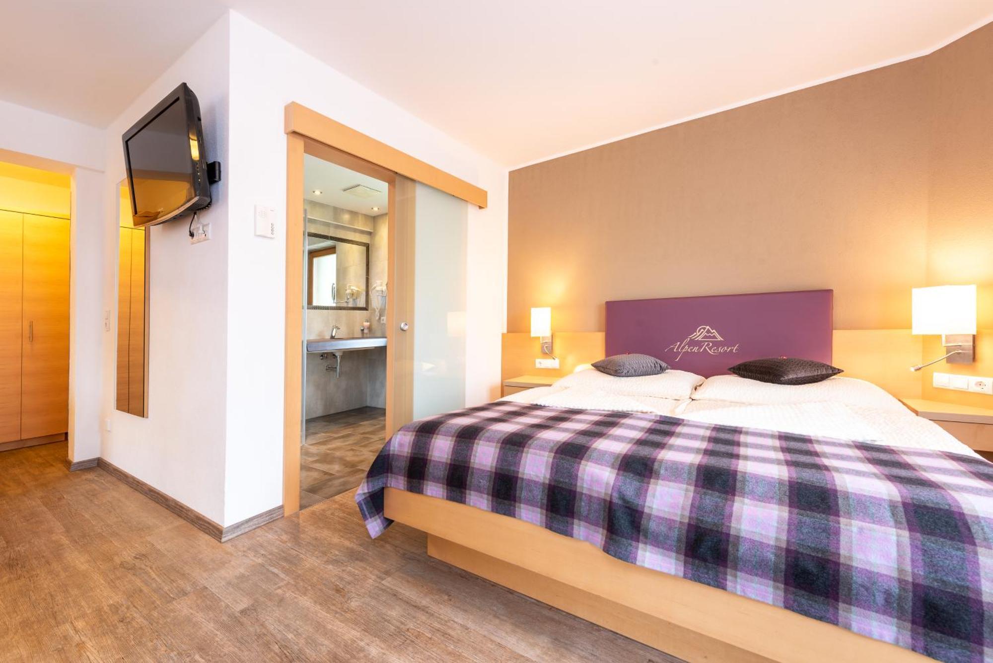 Alpenresort Thanner Майерхофен Стая снимка
