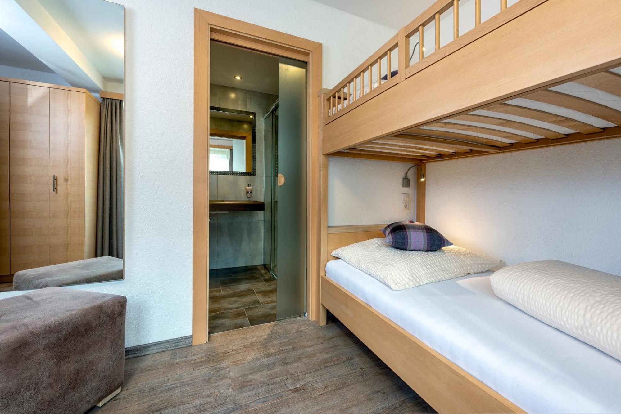 Alpenresort Thanner Майерхофен Стая снимка